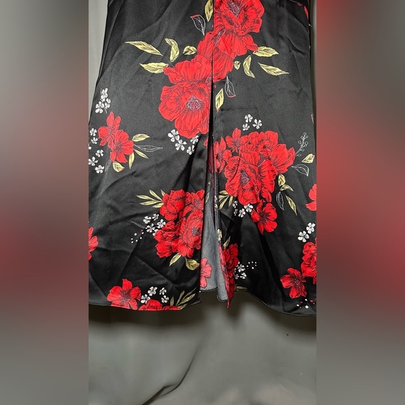 Lulus Romantic Black Floral Print Satin Cowl Neck Wedding Guest Maxi Dress M - Picture 7 of 16